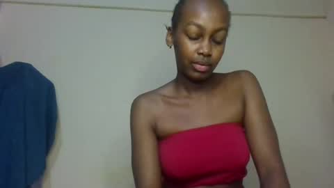 freaky_beauty online show from August 9, 10:11 pm