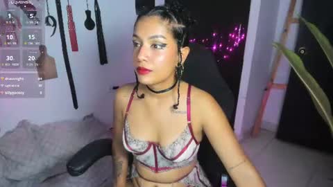Lia Gomez online show from August 1, 1:33 am