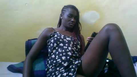 freaky_reina online show from August 12, 11:45 am