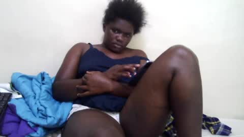 freakylily online show from August 15, 8:07 am