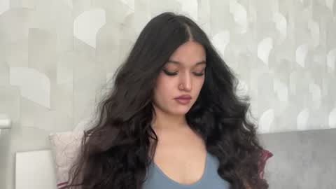 Mia online show from August 12, 4:37 am