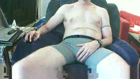 fredjohnson2112 online show from May 17, 8:21 pm