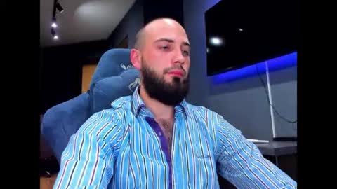 Andrew online show from August 1, 8:26 pm