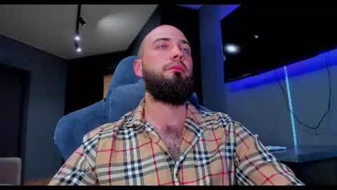 Andrew online show from August 2, 1:40 pm