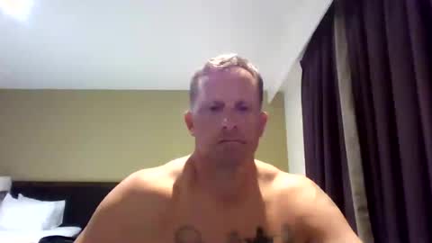 freeusemuscle online show from July 14, 9:15 pm