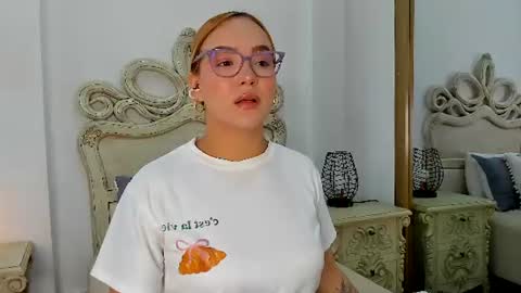 Frehia   online show from August 30, 12:38 pm