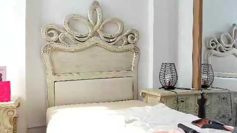 Frehia   online show from September 9, 8:06 pm