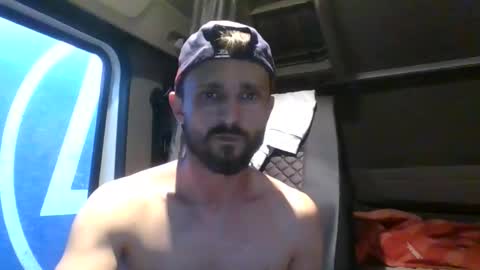french_truck online show from May 4, 6:20 pm