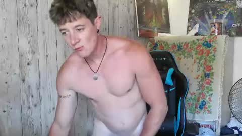 French Horny Bibs online show from August 5, 3:21 pm