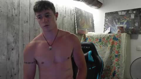 French Horny Bibs online show from August 6, 7:57 pm