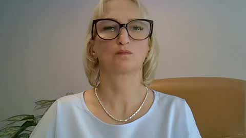 fresh_wind online show from August 13, 8:17 am