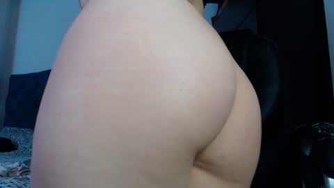 Louise  online show from July 28, 3:34 am