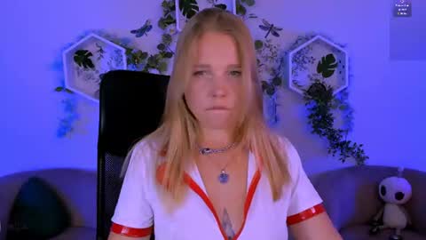 your Freya online show from August 9, 10:00 pm