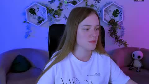 your Freya online show from August 10, 12:06 pm