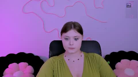 your Freya online show from August 10, 8:54 pm