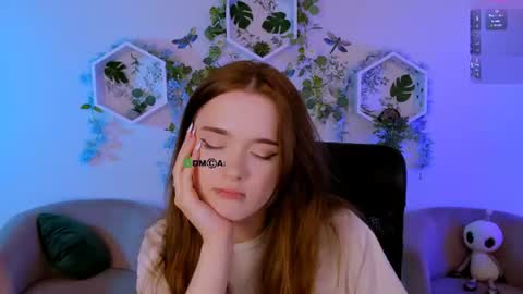 your Freya online show from August 12, 2:14 am