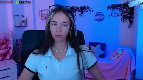 your Freya online show from August 12, 4:20 pm