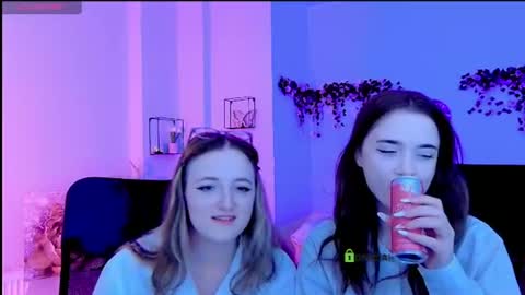 your Freya online show from August 14, 8:34 pm