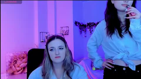 your Freya online show from August 15, 12:58 am