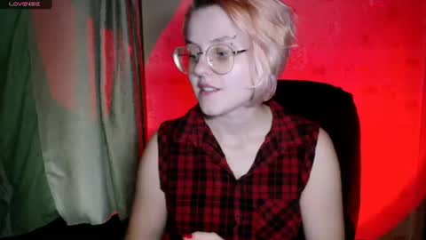 Freya online show from August 4, 6:27 pm