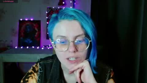 Freya online show from August 15, 5:39 pm