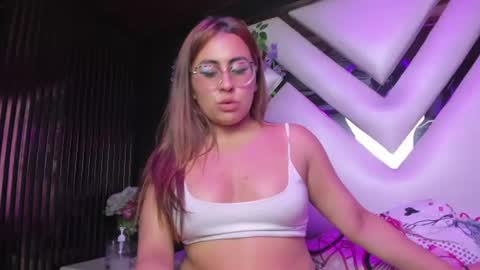 Freya online show from August 15, 10:52 am