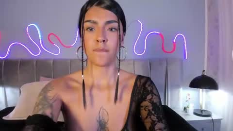 Freya online show from August 13, 7:28 pm