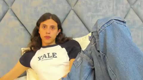 FreyaMoller  online show from August 8, 8:20 pm