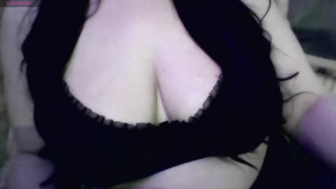 freyjja1 online show from July 31, 2:40 am