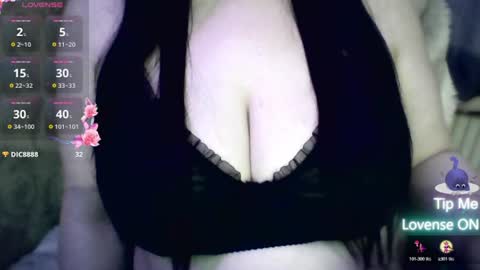 freyjja1 online show from July 31, 10:26 pm
