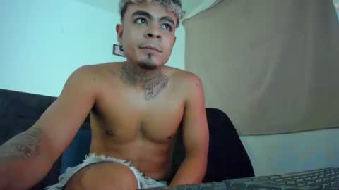 freyva_ online show from July 22, 3:09 am