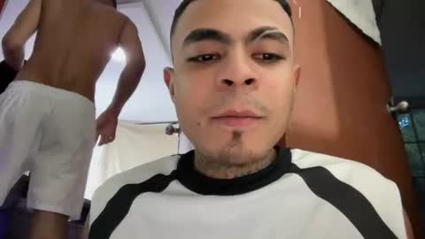 freyva_ online show from August 6, 10:58 am