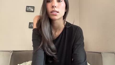 Lina online show from August 6, 1:10 pm