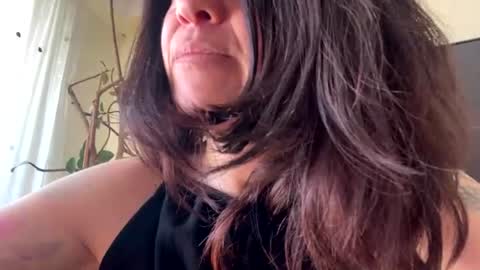friendship27 online show from August 4, 1:41 pm