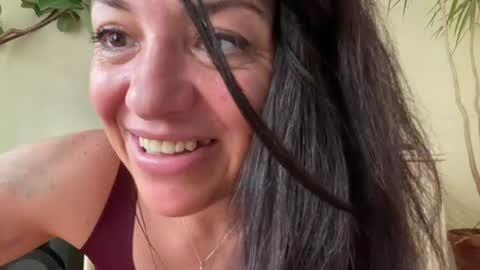 friendship27 online show from August 13, 2:20 pm