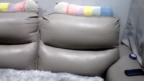 fritchdelfino044 online show from August 11, 1:18 am