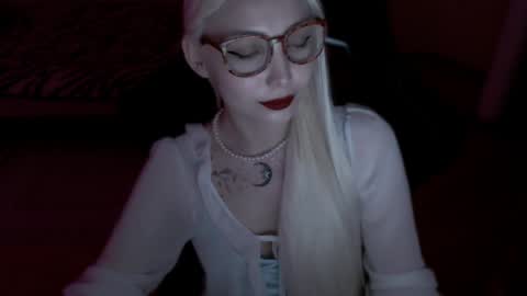 Lilith online show from June 4, 9:08 pm