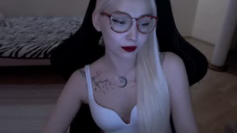 Lilith online show from June 10, 8:59 pm