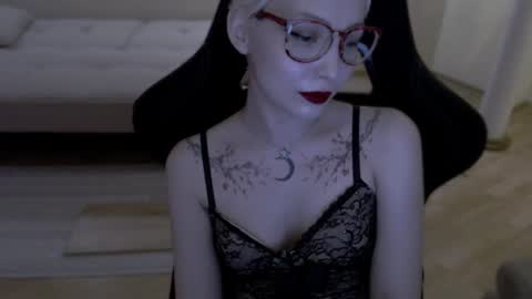 Lilith online show from June 17, 4:06 pm