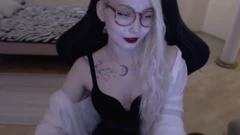 Lilith online show from July 8, 5:17 pm
