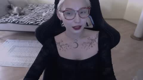 Lilith online show from July 31, 11:38 am