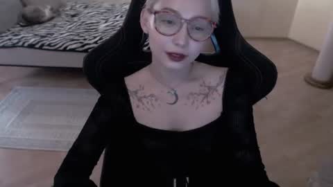 Lilith online show from July 31, 12:44 pm