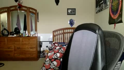 fromthabac online show from June 26, 2:42 pm