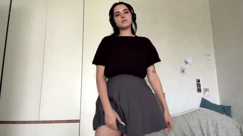 Emily online show from August 2, 2:24 pm