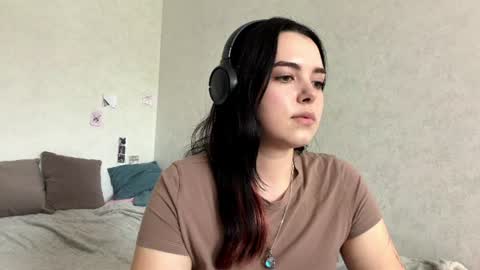Emily online show from August 4, 8:11 am