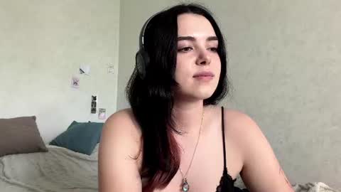 Emily online show from August 4, 11:29 am