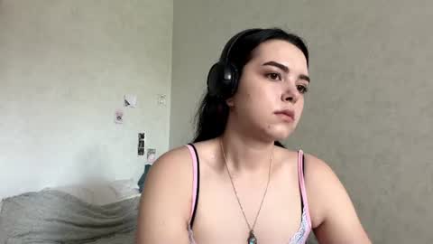 Emily online show from August 7, 7:19 am