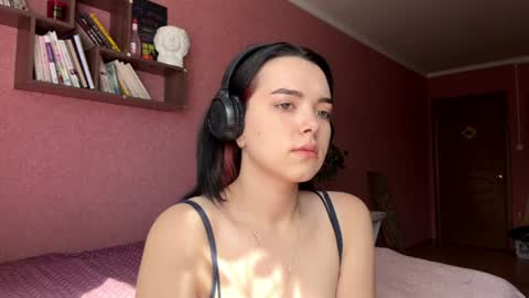 Emily online show from August 10, 7:10 am