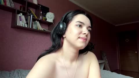 Emily online show from August 14, 10:30 am