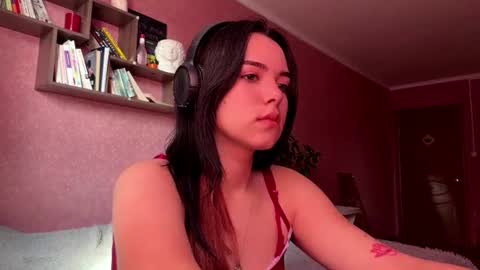 Emily online show from August 18, 7:03 am